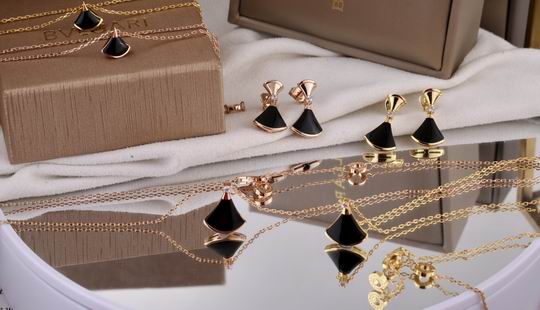 Bvlgari suits 11lyh32